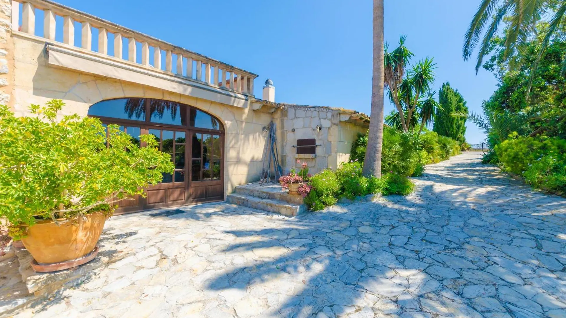 Finca Can Setri Sant Llorenc Des Cardassar Spain